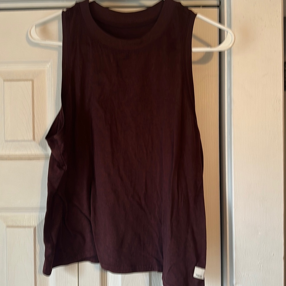 Vuori muscle tank